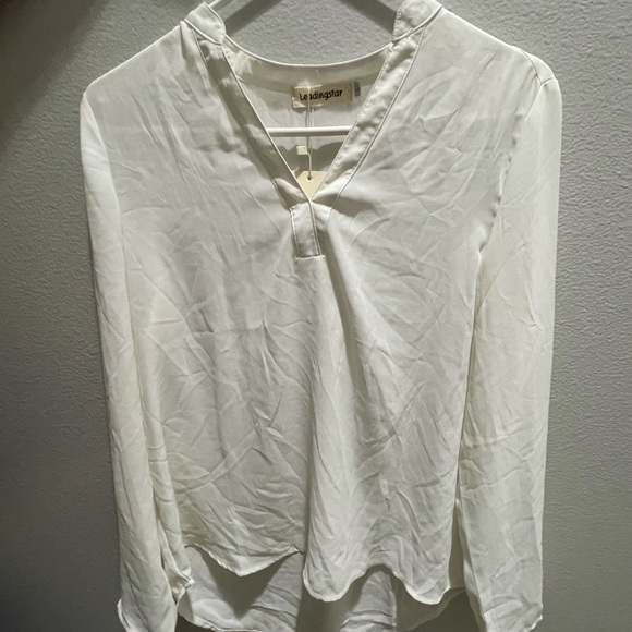 White button blouse - Picture 1 of 3